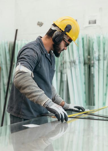 Honesta Techniker bei der Arbeit
